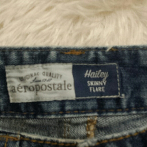Aeropostale Hailey Distressed Jeans sz 4 short - Picture 6 of 10